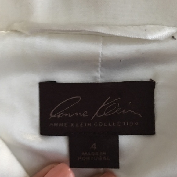 White designer vest - Picture 5 of 7